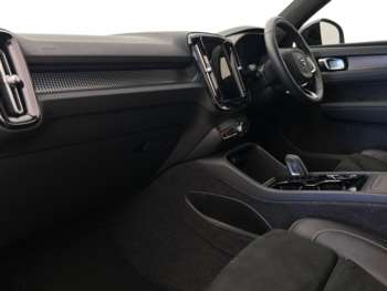 Used Volvo XC40 2021 for sale - 75258180: Photo