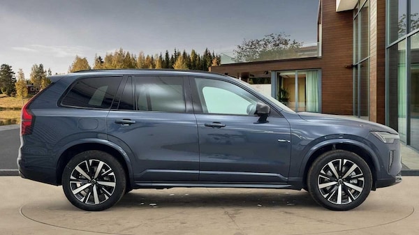 Used Volvo XC90 2025 for sale - 76239695: Photo 2