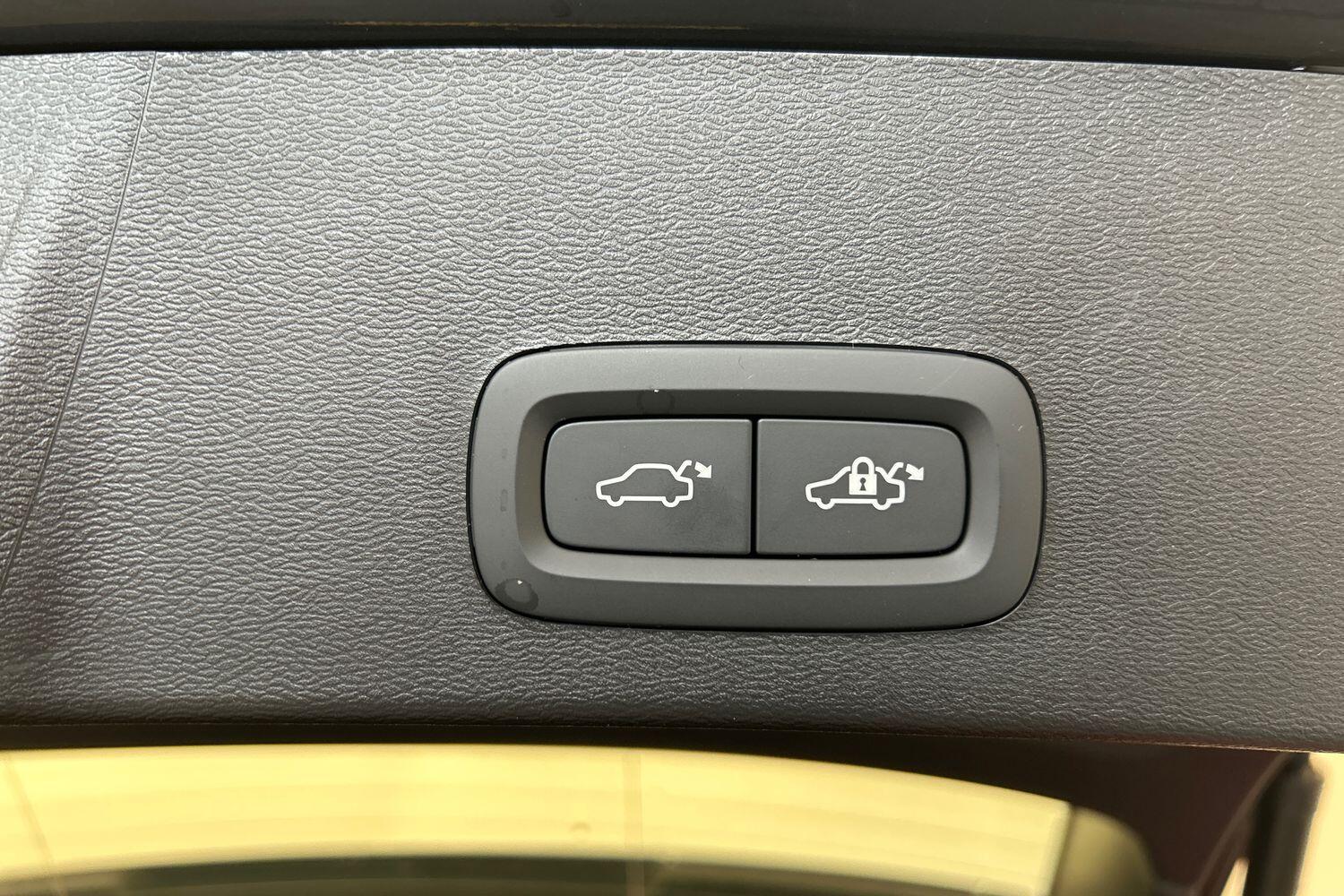 Used Volvo XC40 2025 for sale - 76152561: Photo 23