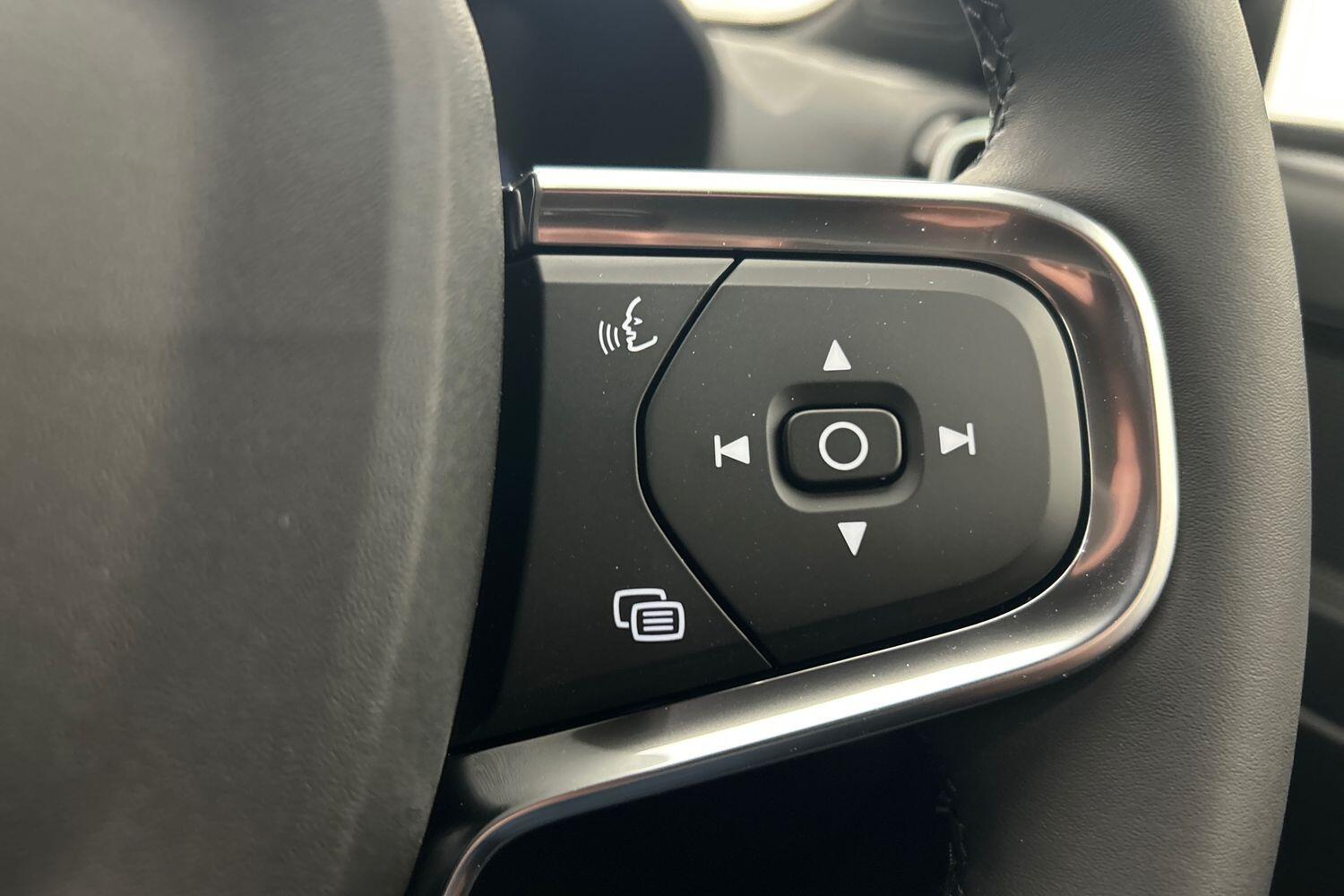 Used Volvo XC40 2025 for sale - 76158668: Photo 13