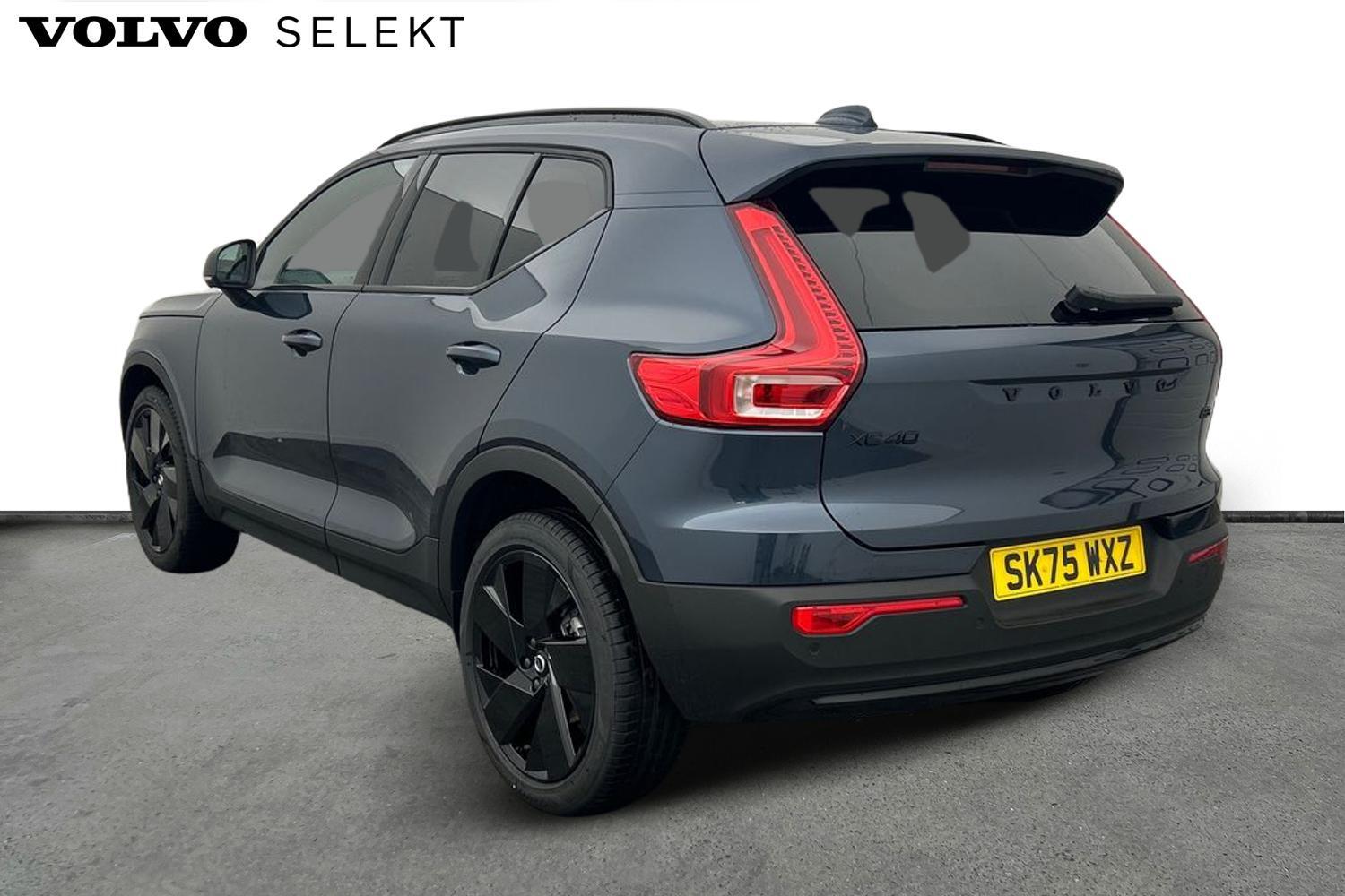 Used Volvo XC40 2025 for sale - 76158668: Photo 4