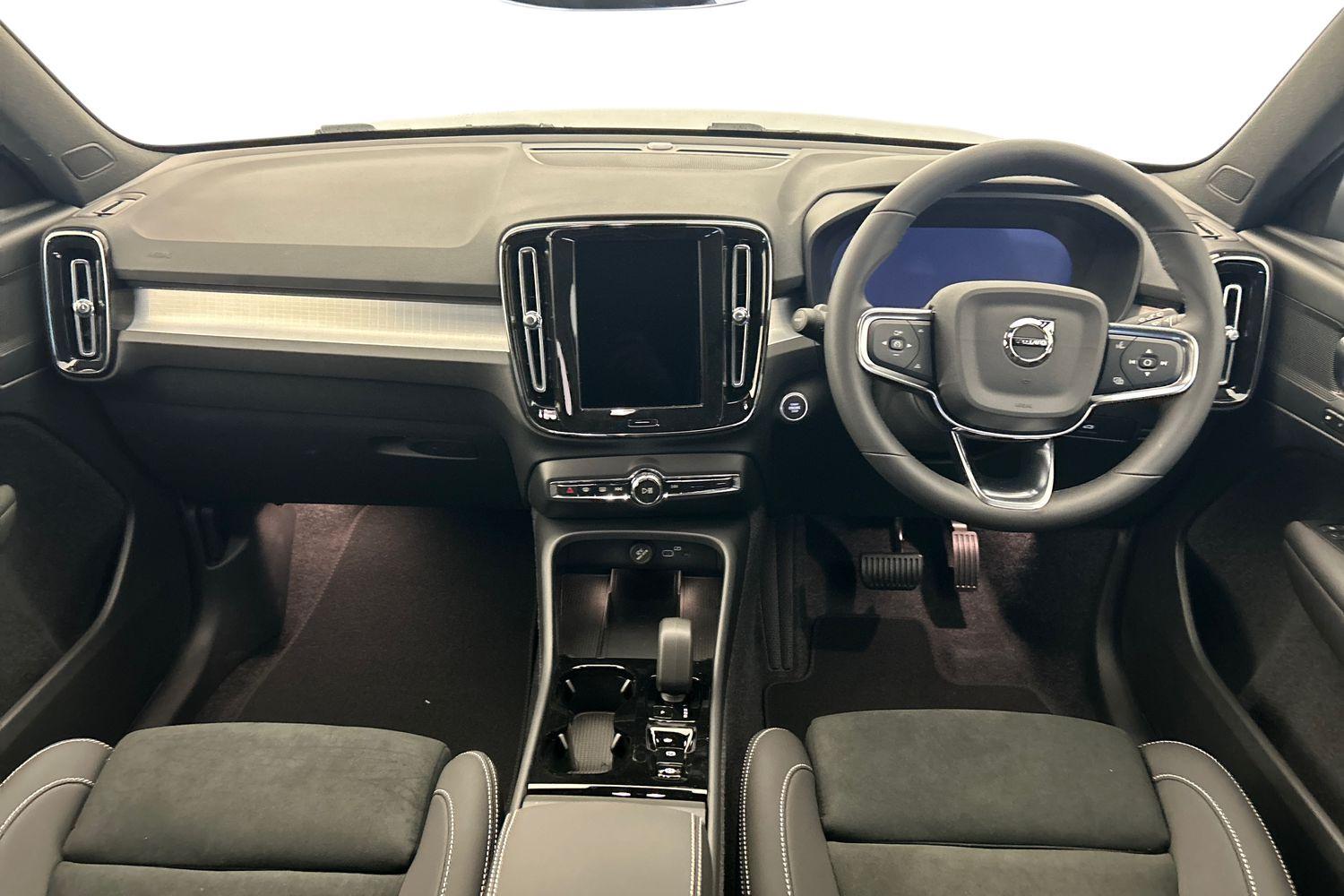 Used Volvo XC40 2025 for sale - 76158668: Photo 7