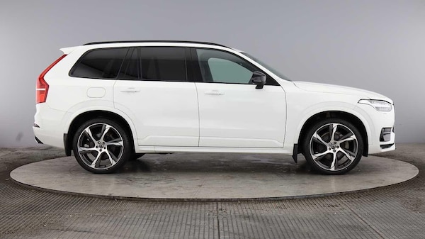 Used Volvo XC90 2021 for sale - 76200161: Photo 2