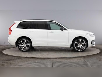 Used Volvo XC90 2021 for sale - 76200161: Photo 2