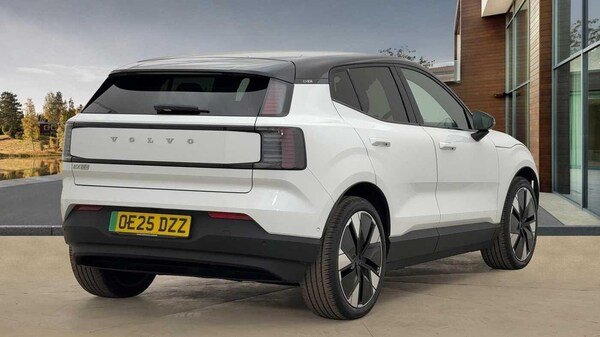 Used Volvo EX30 2025 for sale - 76226467: Photo 3