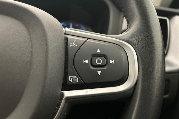Used Volvo XC60 2021 for sale - 74990141: Photo 13