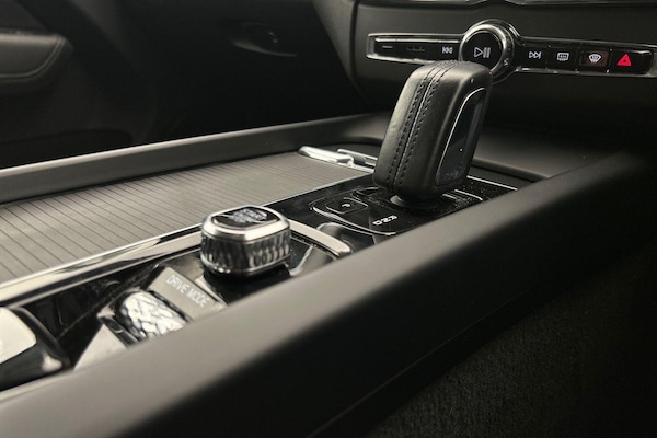 Used Volvo XC60 2021 for sale - 74990141: Photo 14