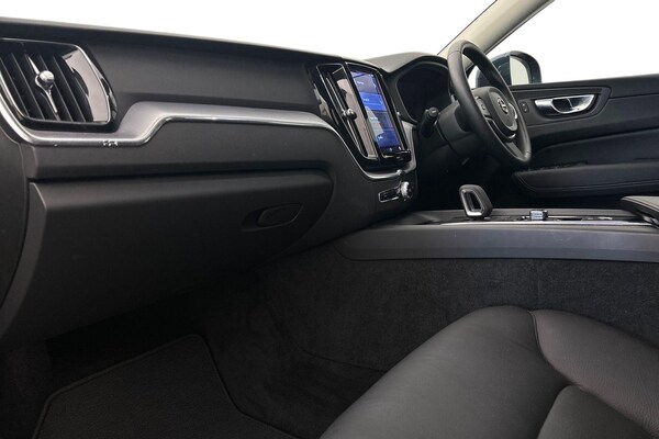 Used Volvo XC60 2022 for sale - 75577714: Photo 2