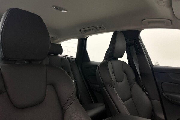 Used Volvo XC60 2022 for sale - 75577714: Photo 32