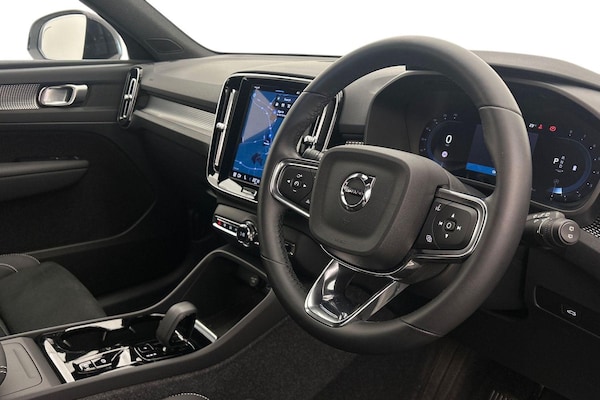 Used Volvo XC40 2024 for sale - 75279210: Photo 11
