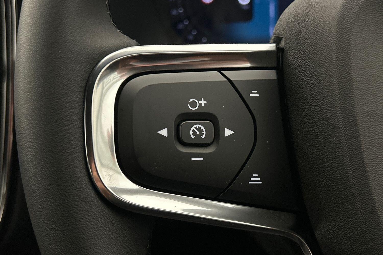 Used Volvo XC40 2025 for sale - 76024843: Photo 12
