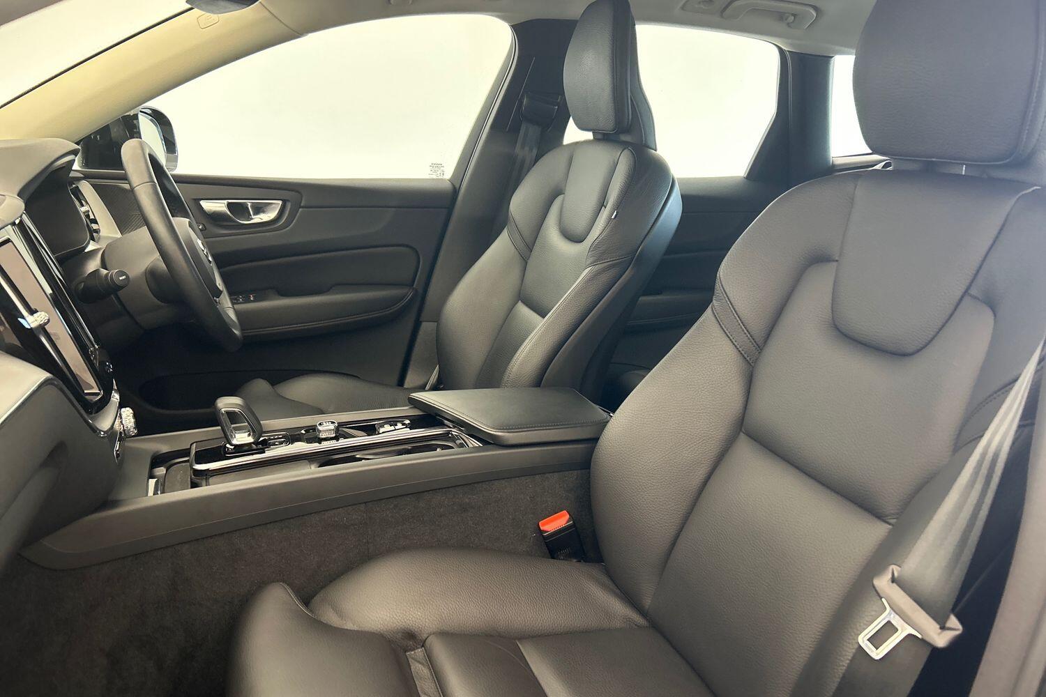 Used Volvo XC60 2022 for sale - 76159080: Photo 25
