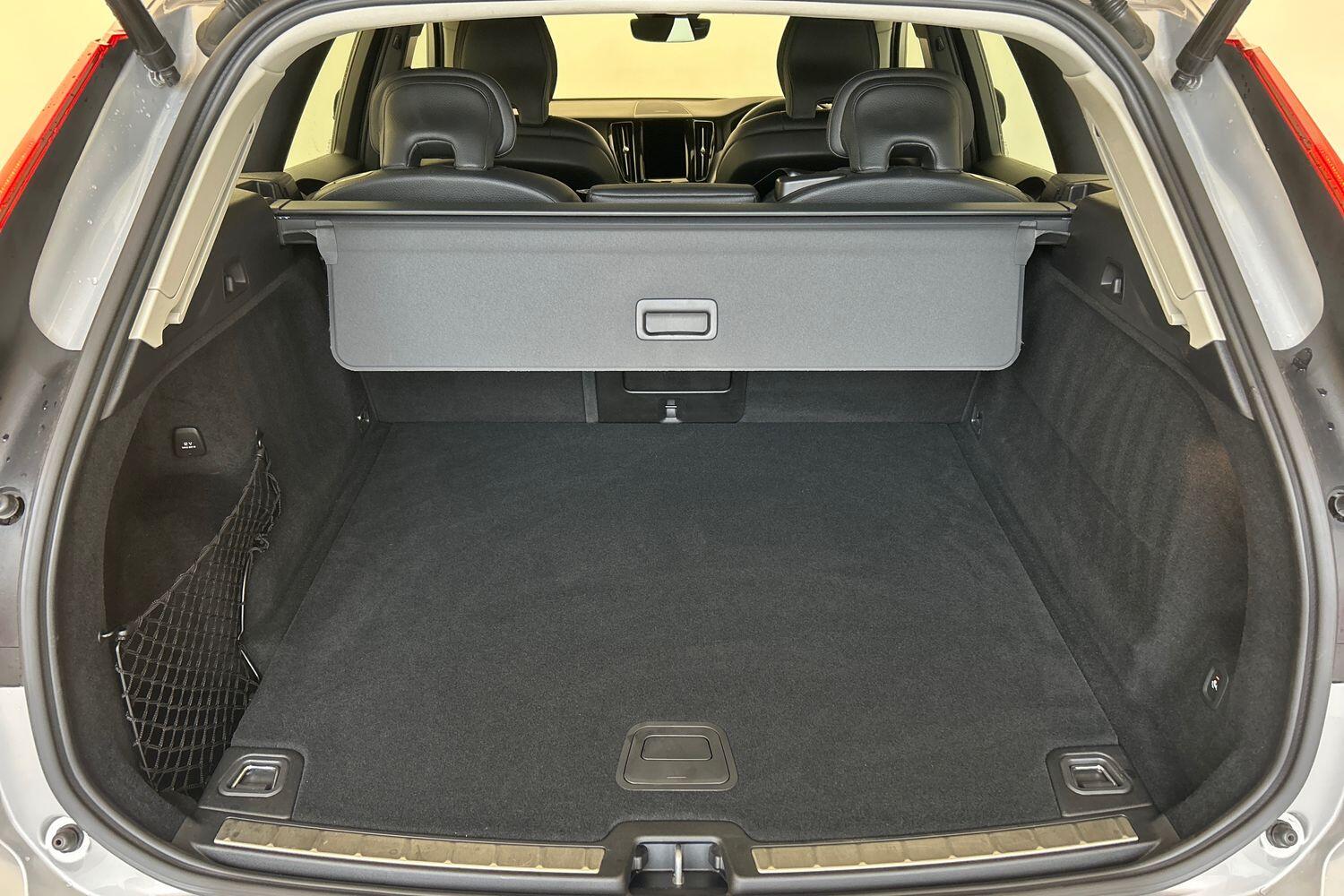 Used Volvo XC60 2022 for sale - 76159080: Photo 9