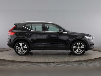 Used Volvo XC40 2022 for sale - 76199817: Photo 2