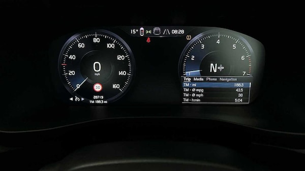 Used Volvo XC40 2022 for sale - 76199817: Photo 9
