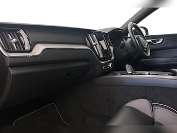 Used Volvo XC60 2021 for sale - 75070874: Photo