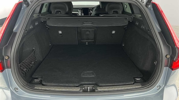 Used Volvo V60 2021 for sale - 76200096: Photo 5