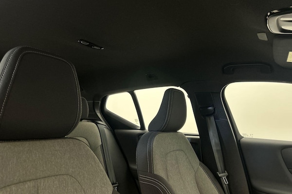 Used Volvo XC40 2023 for sale - 75601085: Photo 32