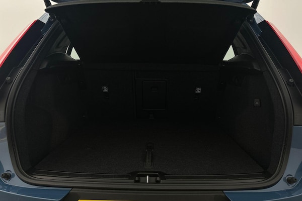 Used Volvo XC40 2023 for sale - 75601085: Photo 9