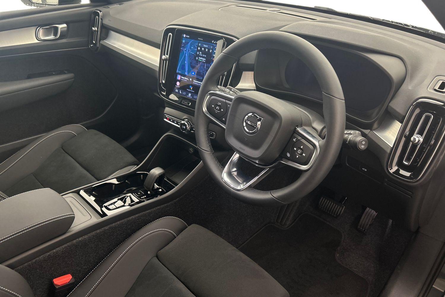 Used Volvo XC40 2025 for sale - 76012889: Photo 11
