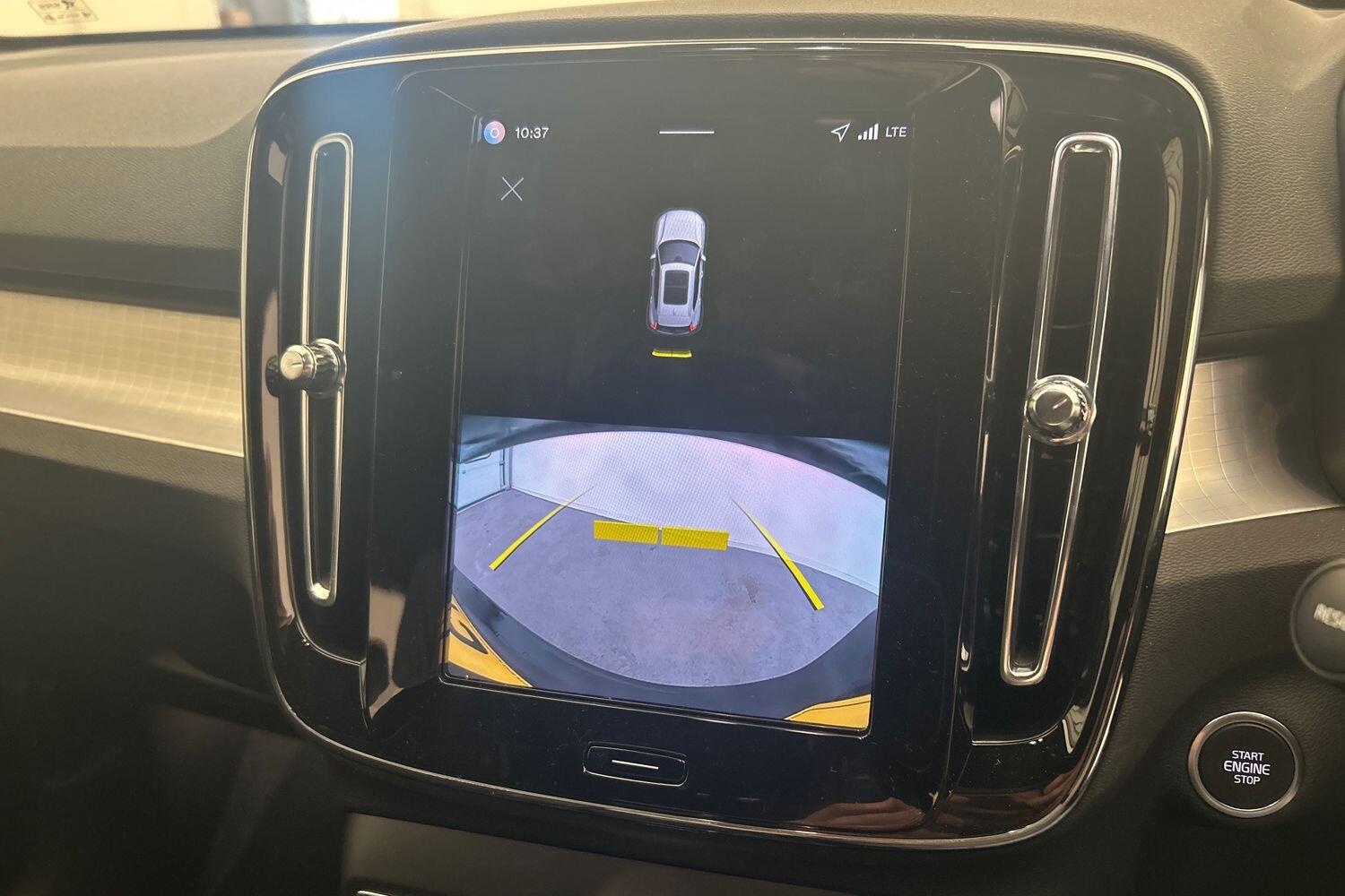 Used Volvo XC40 2025 for sale - 76012889: Photo 17