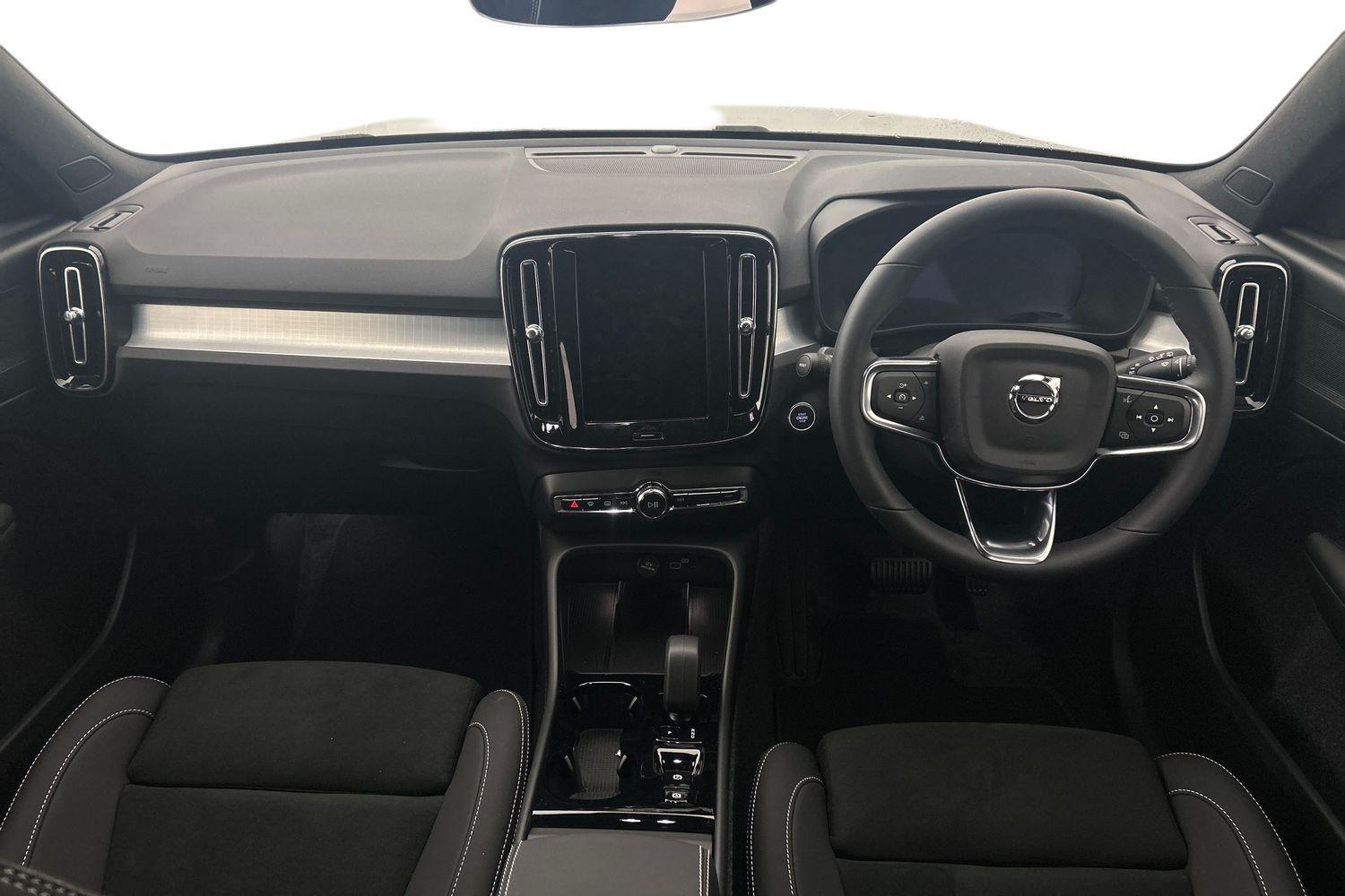Used Volvo XC40 2025 for sale - 76012889: Photo 7