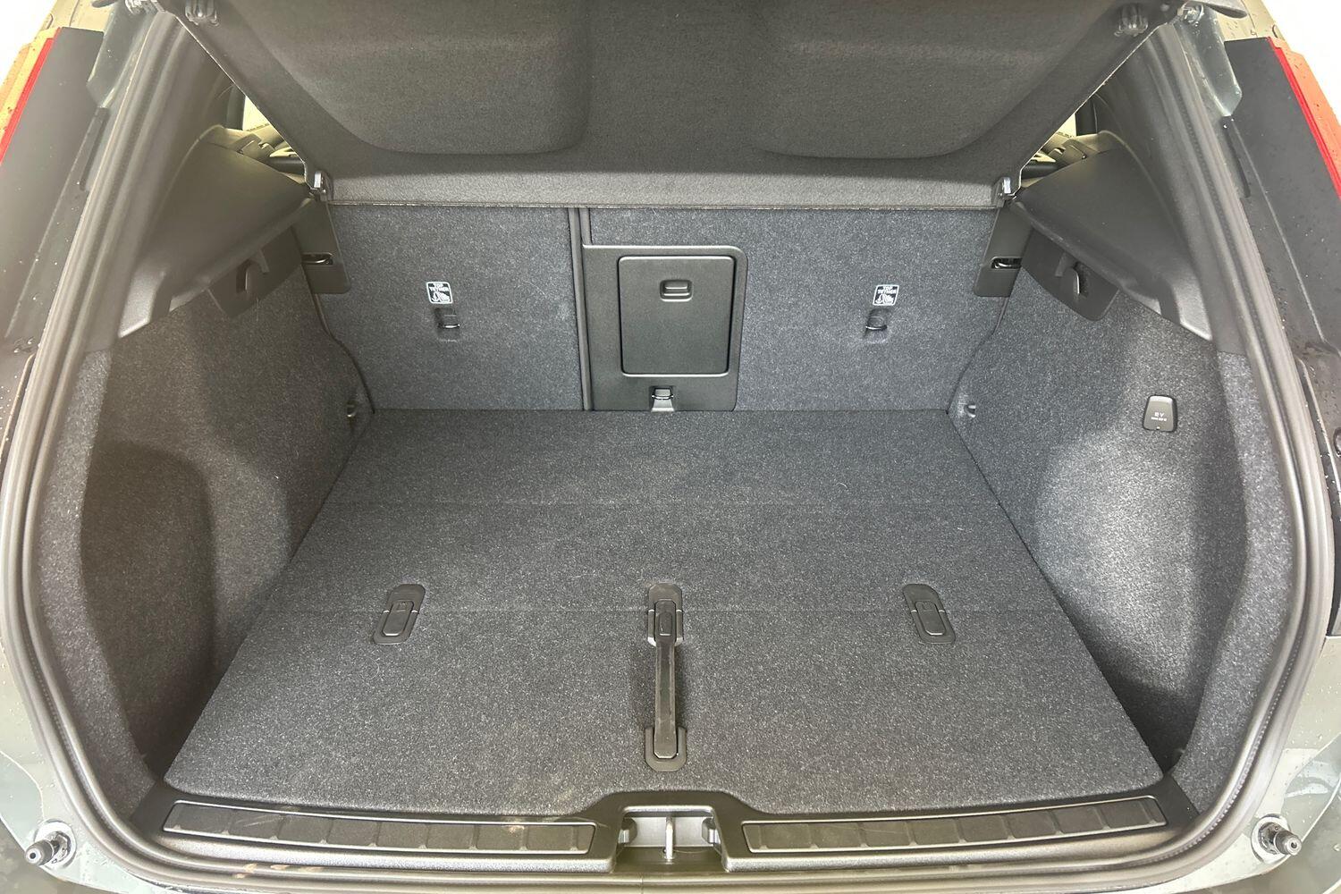 Used Volvo XC40 2025 for sale - 76012889: Photo 9
