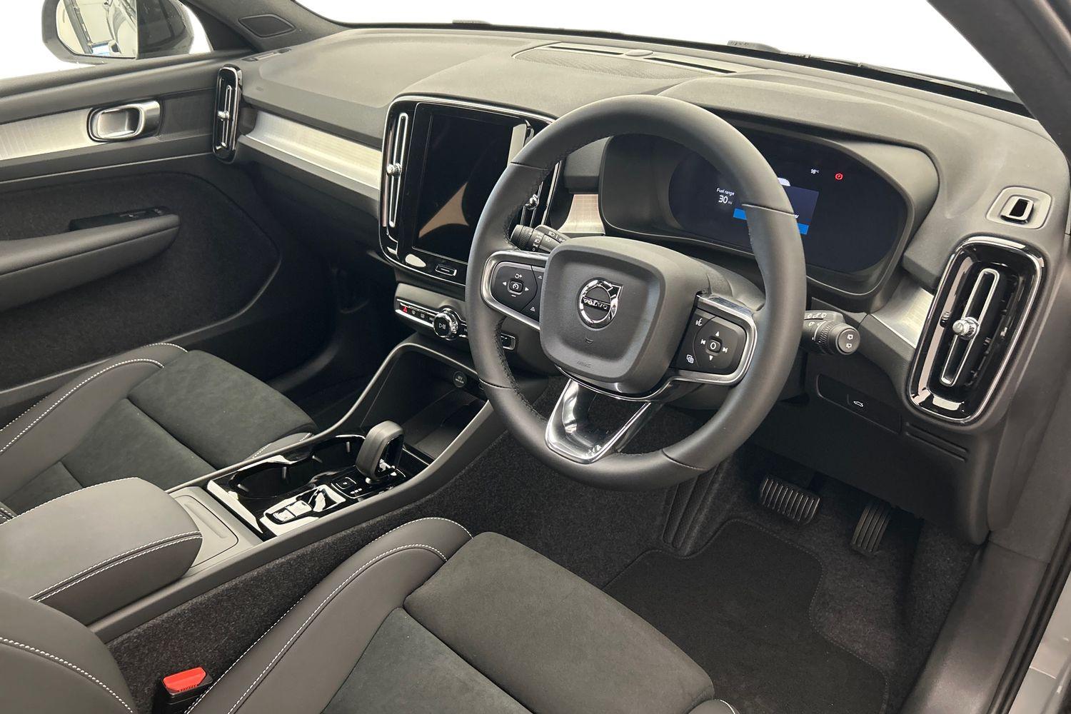 Used Volvo XC40 2025 for sale - 76013535: Photo 10