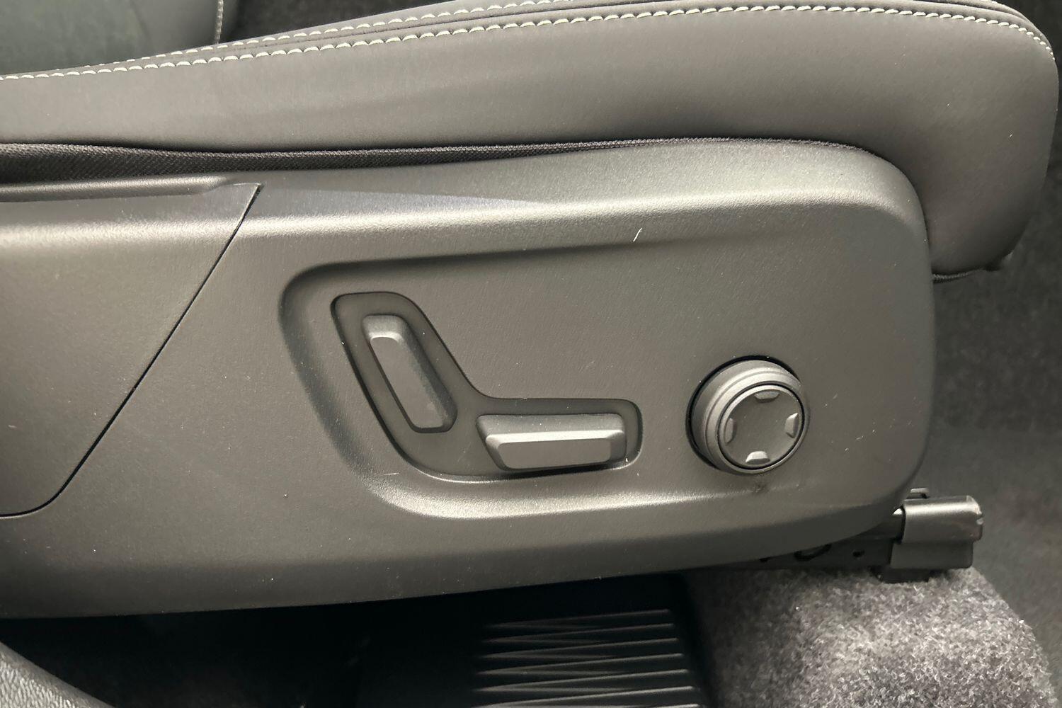 Used Volvo XC40 2025 for sale - 76013535: Photo 27