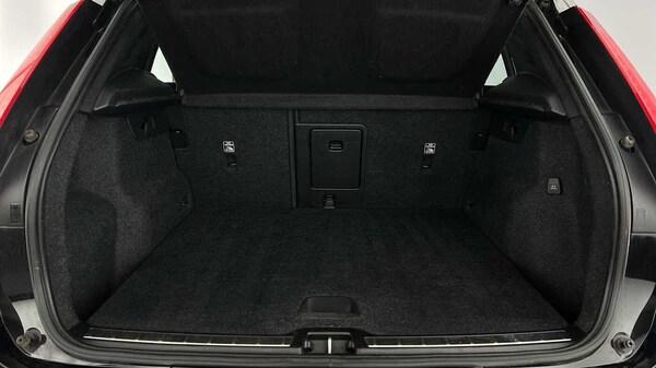 Used Volvo XC40 2021 for sale - 76199934: Photo 5