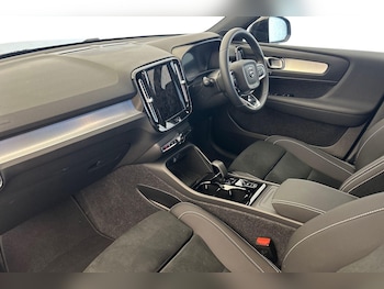 Used Volvo XC40 2025 for sale - 75883728: Photo