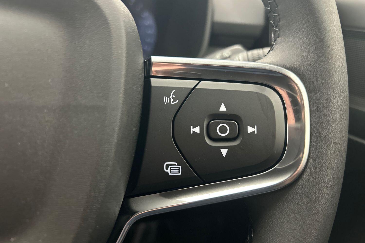 Used Volvo XC40 2025 for sale - 76152630: Photo 13