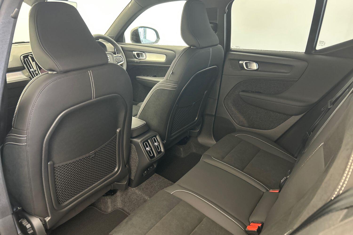 Used Volvo XC40 2025 for sale - 76152630: Photo 24