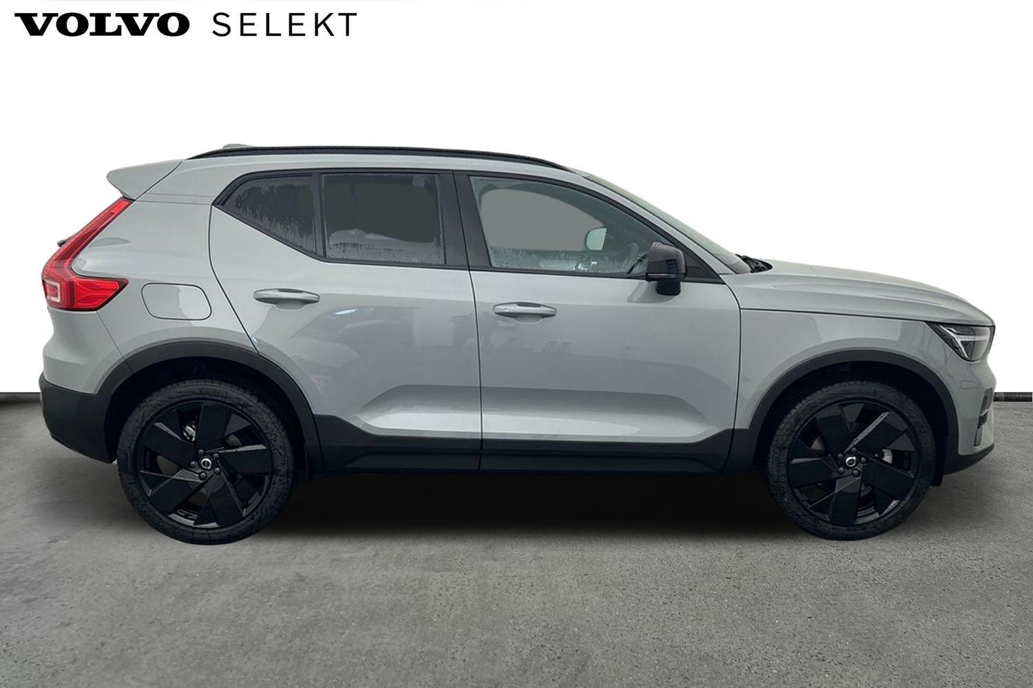 Used Volvo XC40 2025 for sale - 76152630: Photo 5