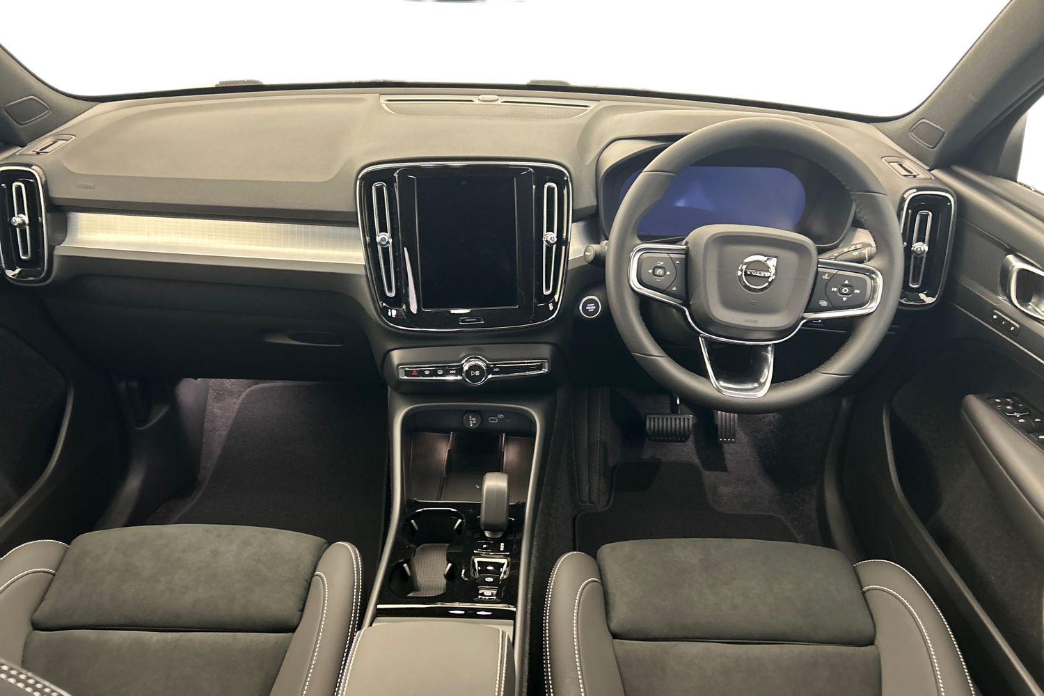 Used Volvo XC40 2025 for sale - 76152630: Photo 7