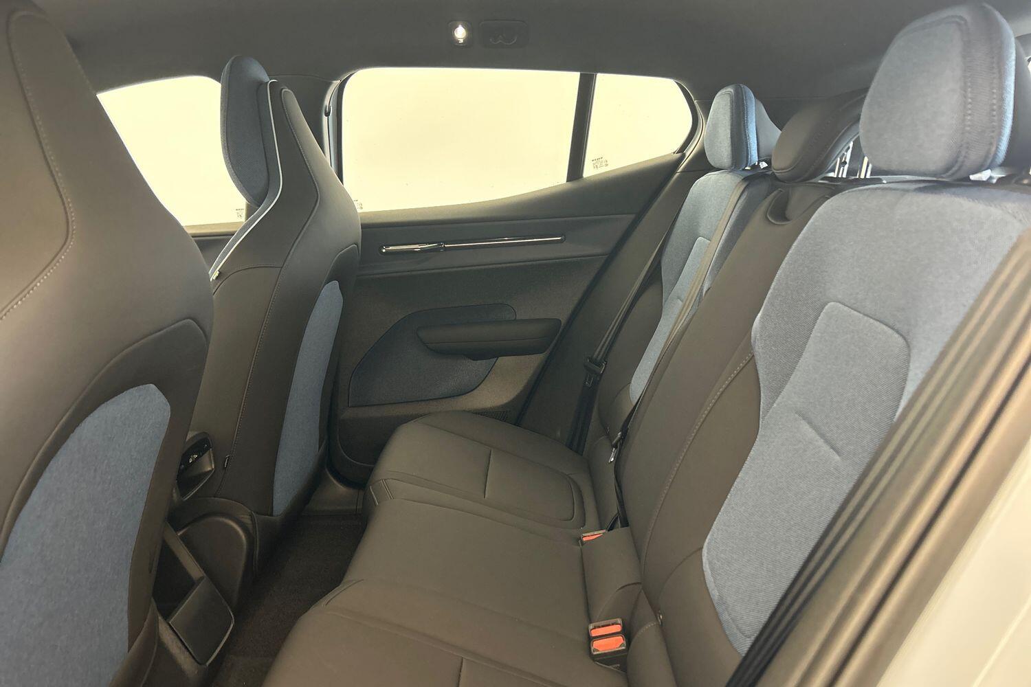 Used Volvo EX30 2025 for sale - 76032146: Photo 18