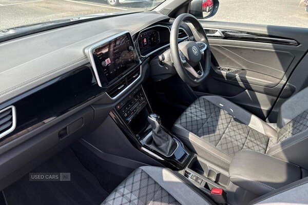 Used Volkswagen T-Roc 2024 for sale - 75590047: Photo 2