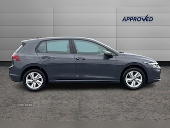 Used Volkswagen Golf 2022 for sale - 76123275: Photo