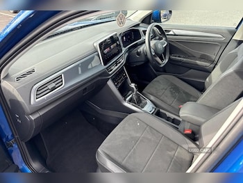 Used Volkswagen T-Roc 2023 for sale - 75721087: Photo