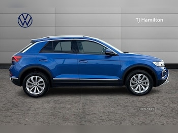 Used Volkswagen T-Roc 2023 for sale - 75721087: Photo