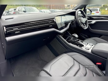 Used Volkswagen Touareg 2022 for sale - 75429692: Photo