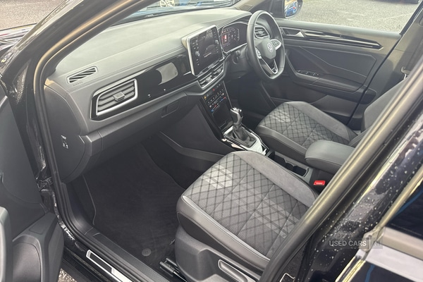 Used Volkswagen T-Roc 2024 for sale - 76486396: Photo 2