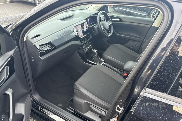 Used Volkswagen T-Cross 2023 for sale - 76887601: Photo 2