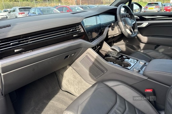Used Volkswagen Touareg 2025 for sale - 76372144: Photo 2
