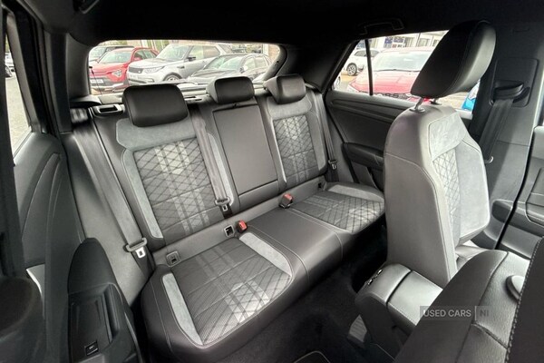 Used Volkswagen T-Roc 2024 for sale - 76271296: Photo 11