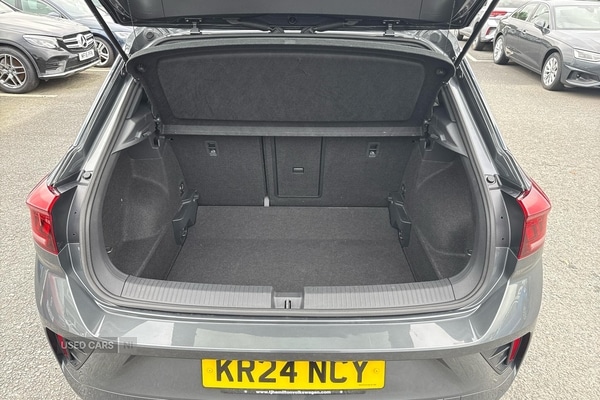 Used Volkswagen T-Roc 2024 for sale - 76271296: Photo 12