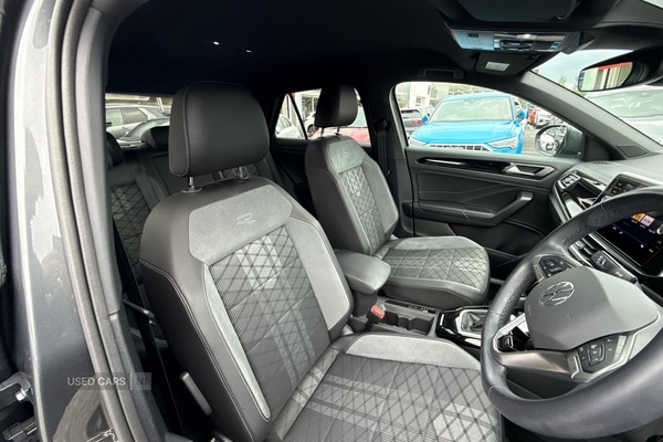 Used Volkswagen T-Roc 2024 for sale - 76271296: Photo 17