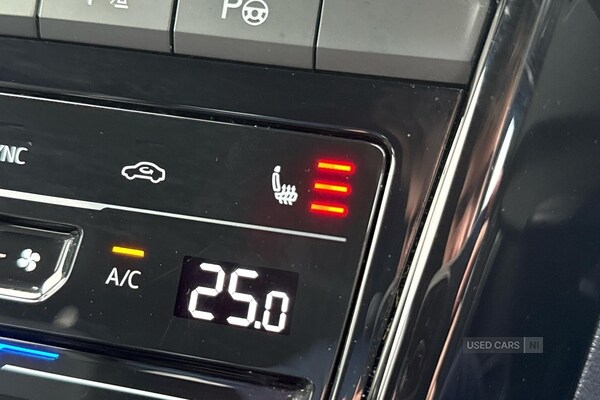 Used Volkswagen T-Roc 2024 for sale - 76271296: Photo 21