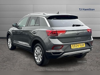 Used Volkswagen T-Roc 2024 for sale - 76399600: Photo