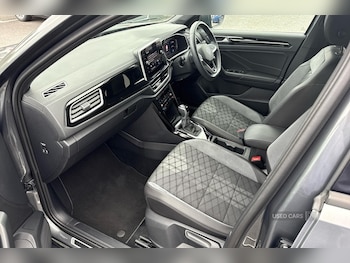 Used Volkswagen T-Roc 2024 for sale - 79088493: Photo
